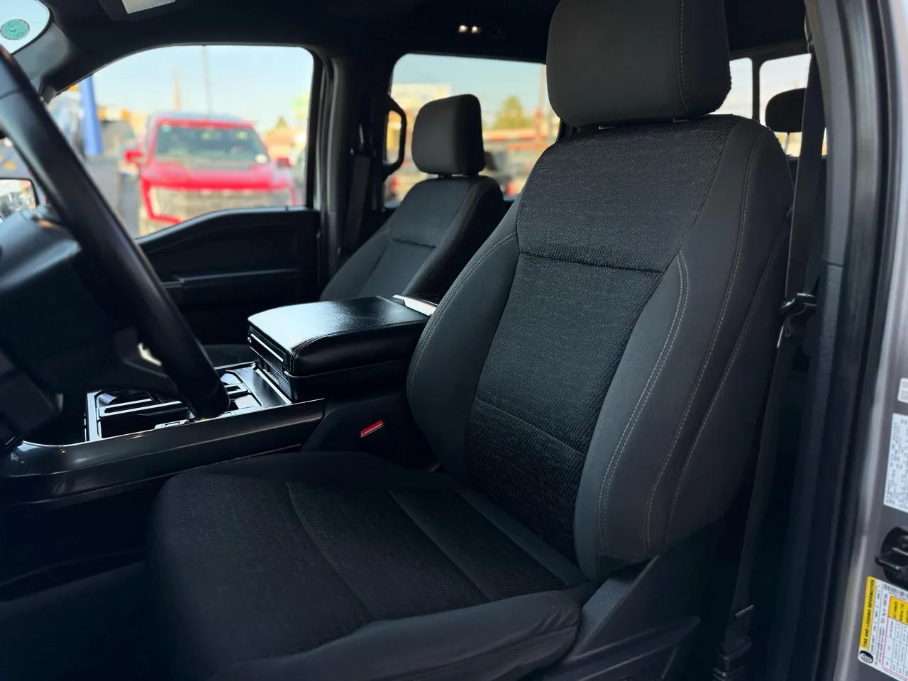 Ford F-150 photo 9