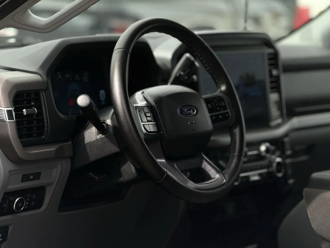 Ford F-150 photo 8