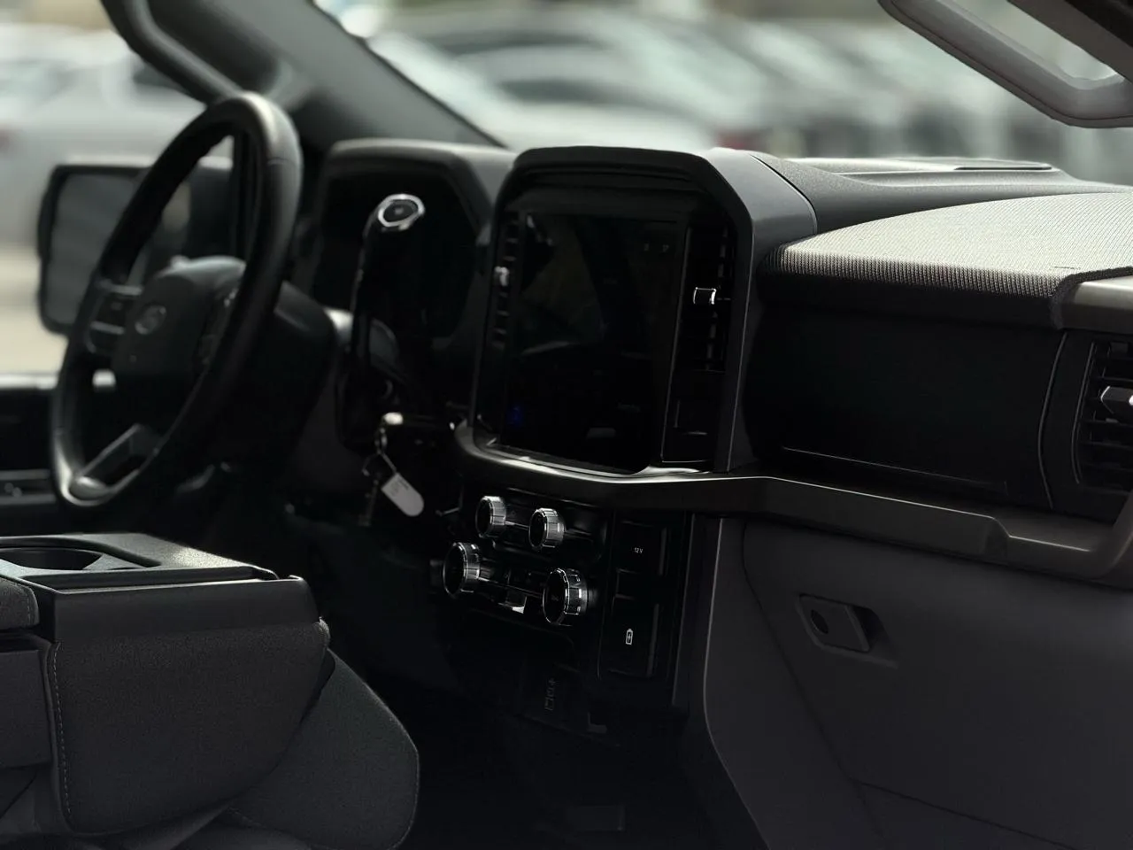 Ford F-150 photo 12