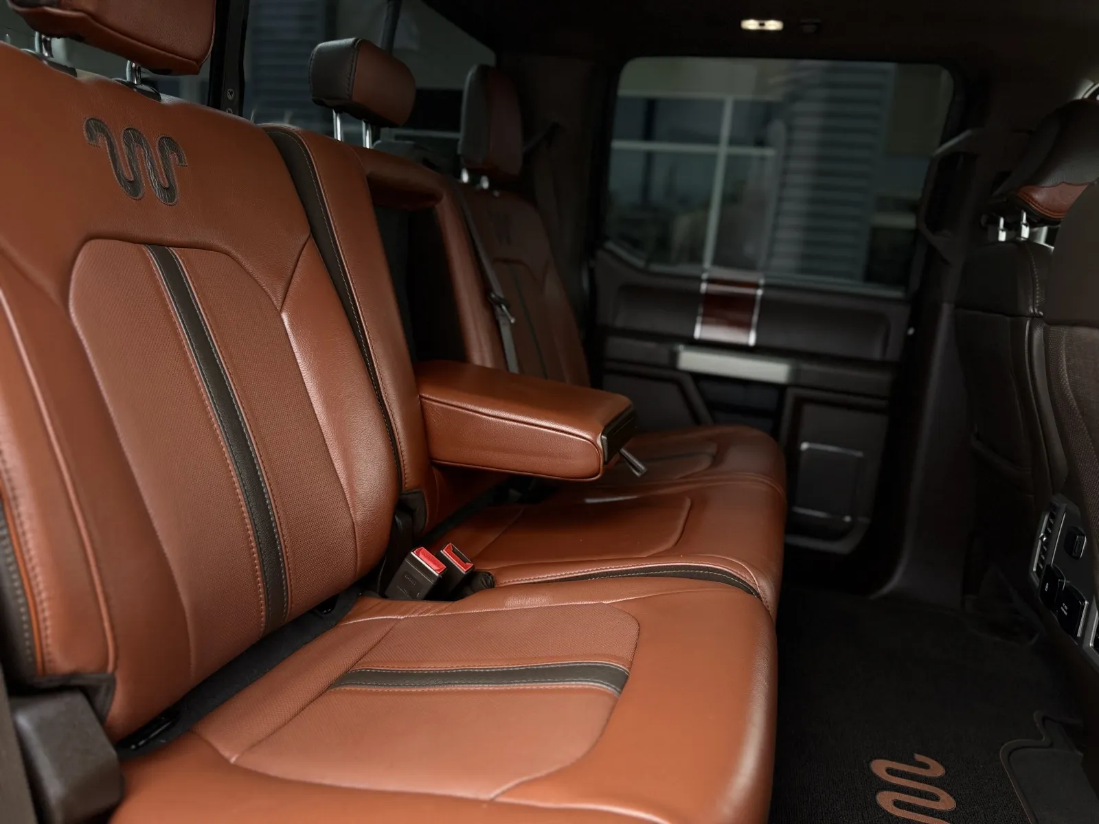 Ford F-250 photo 14