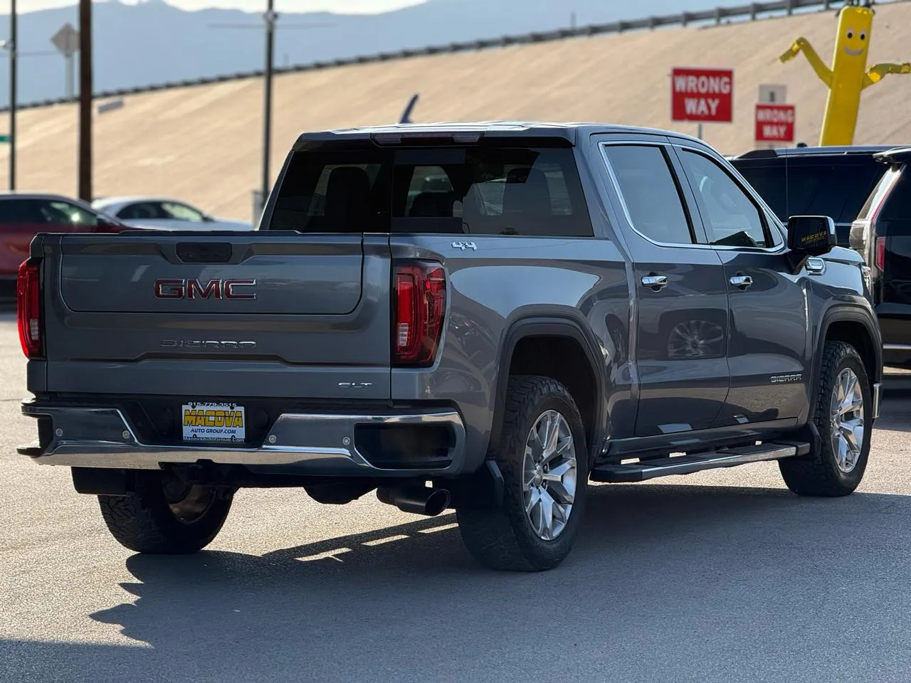 GMC Sierra photo 7