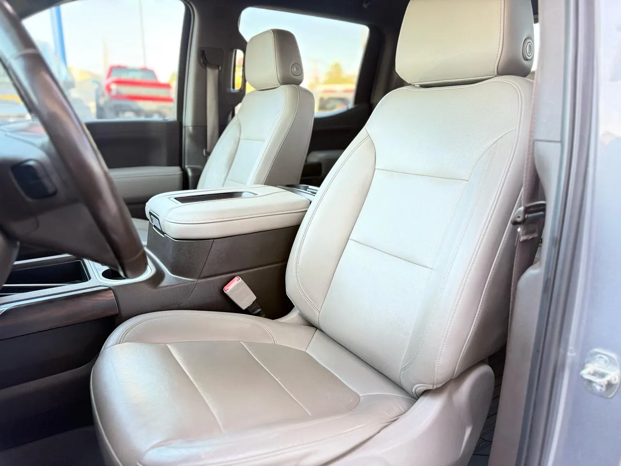 GMC Sierra photo 9