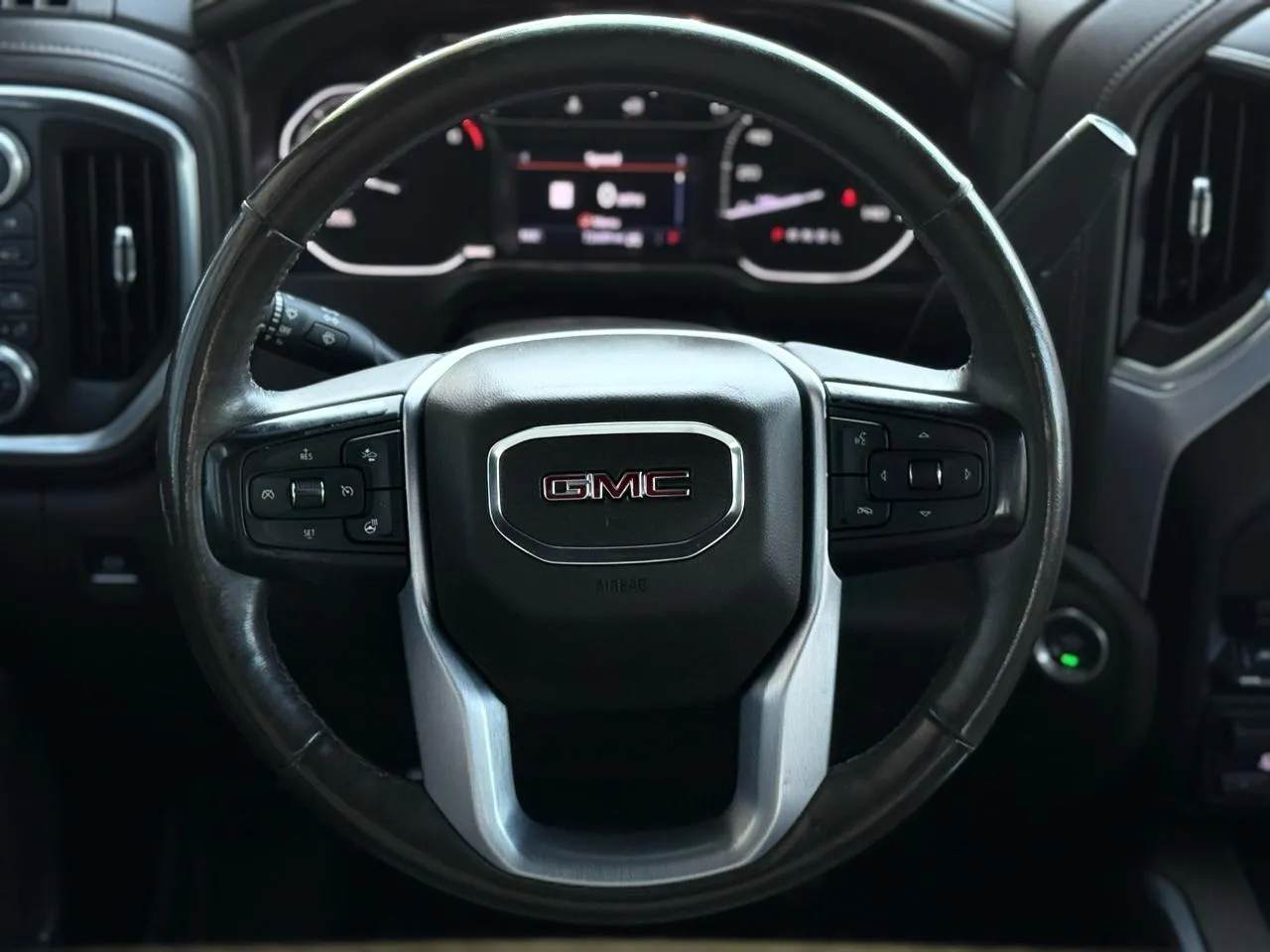 GMC Sierra photo 17