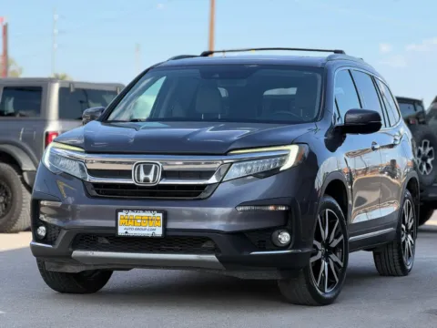 More photos of 2019 Honda Pilot Touring w/Rear Captain's Chairs at Macova Auto Group Inc., TX