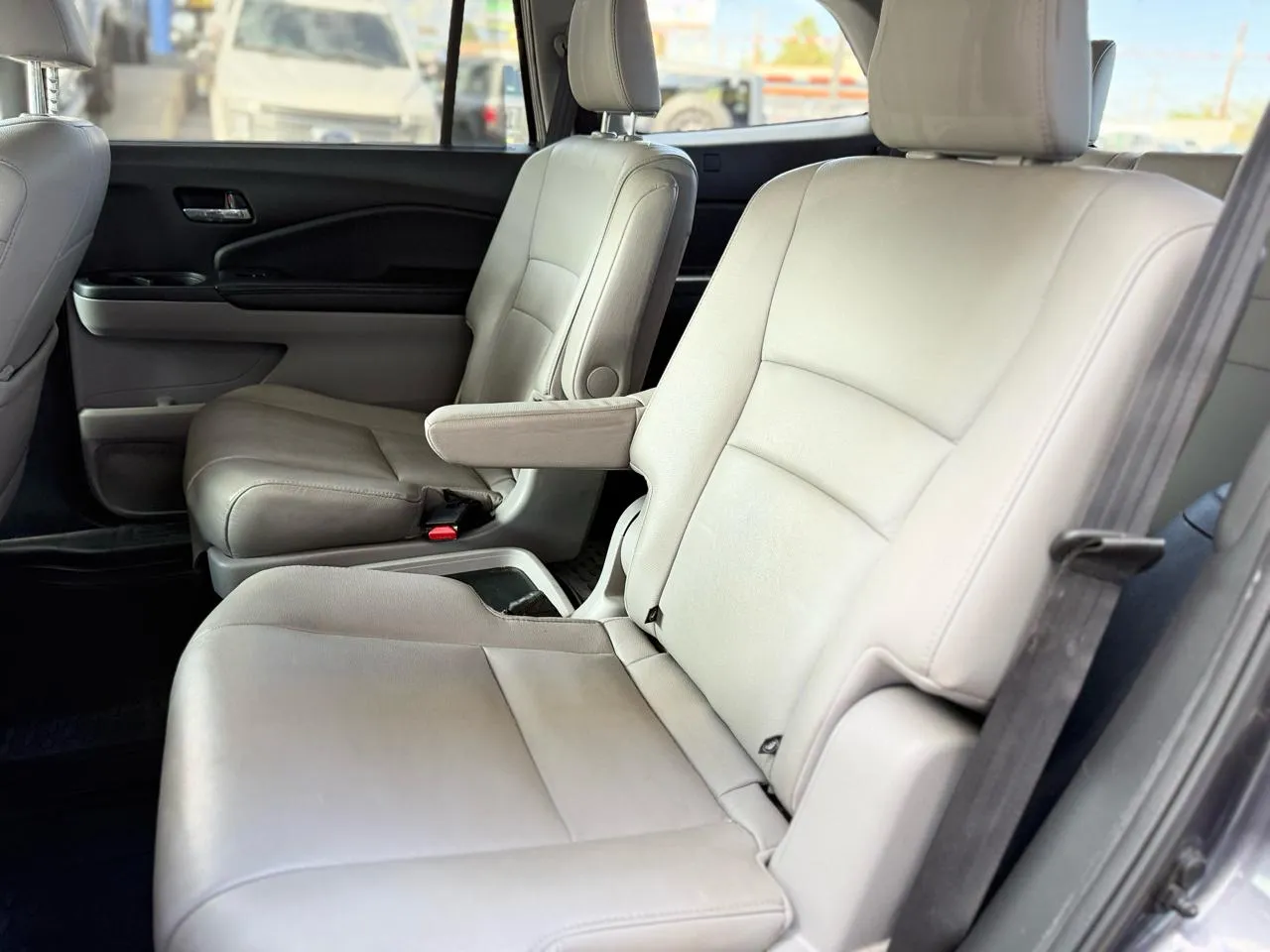 Honda Pilot photo 11
