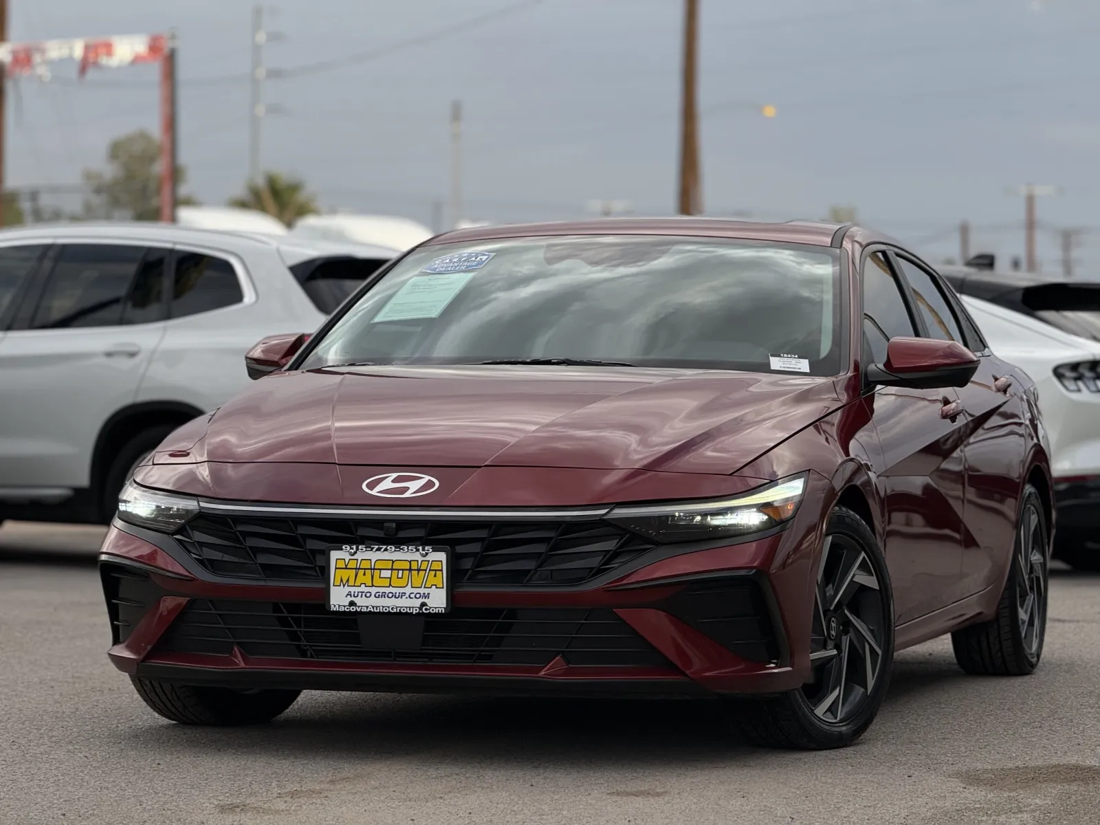 Hyundai Elantra photo 3