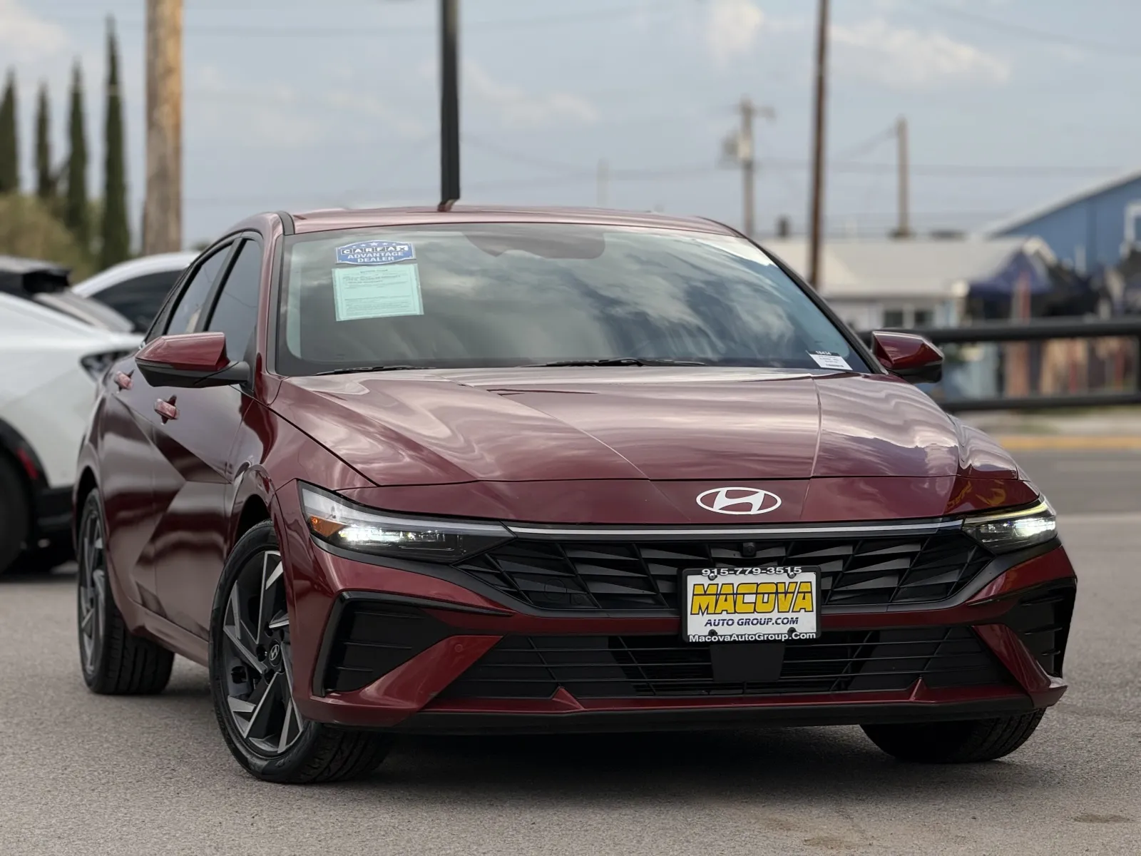 Hyundai Elantra photo 2