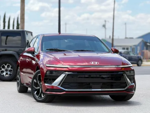 Photos of 2024 Hyundai Sonata SEL for sale in El Paso, TX at Macova Auto Group Inc.