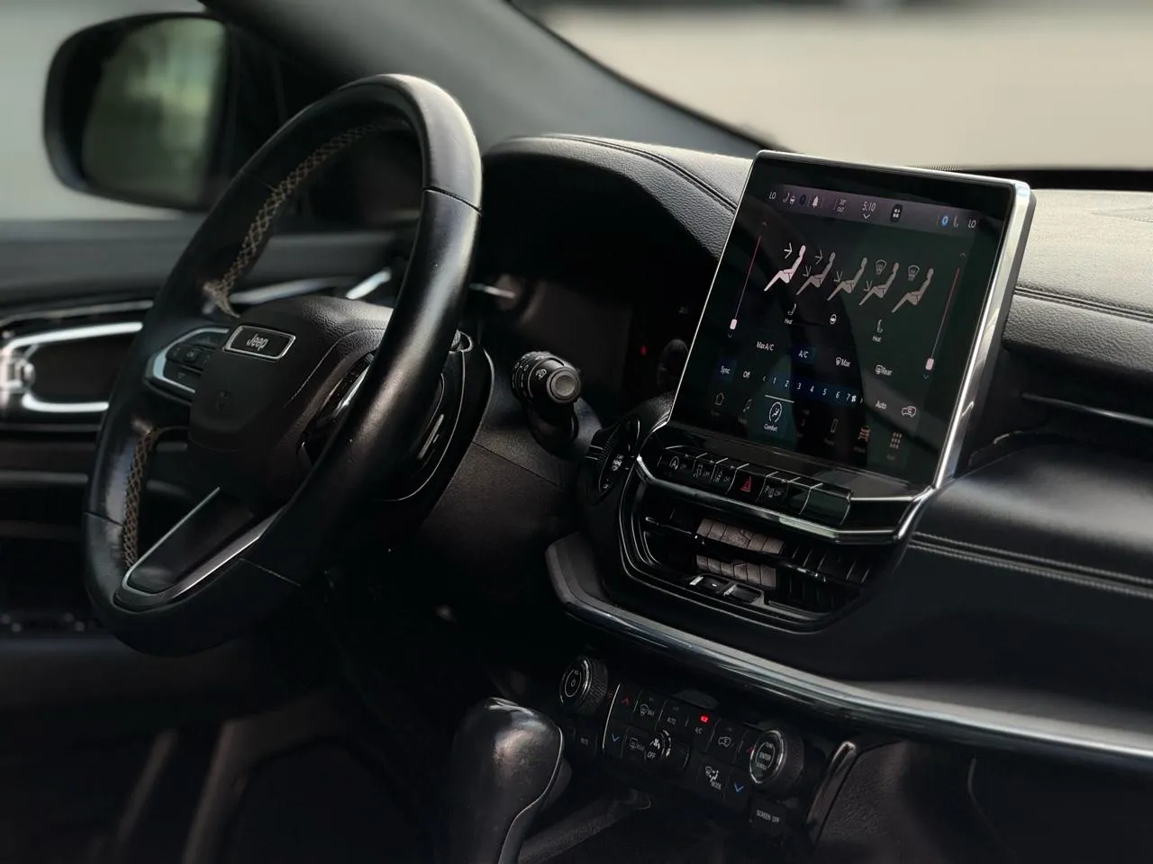 Jeep Compass photo 12