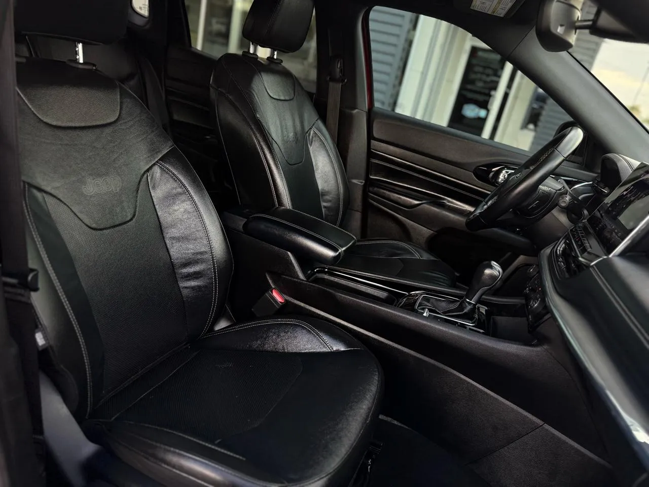 Jeep Compass photo 14