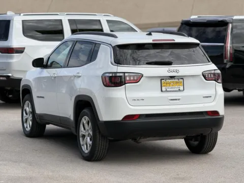 More photos of 2024 Jeep Compass Latitude at Macova Auto Group Inc., TX