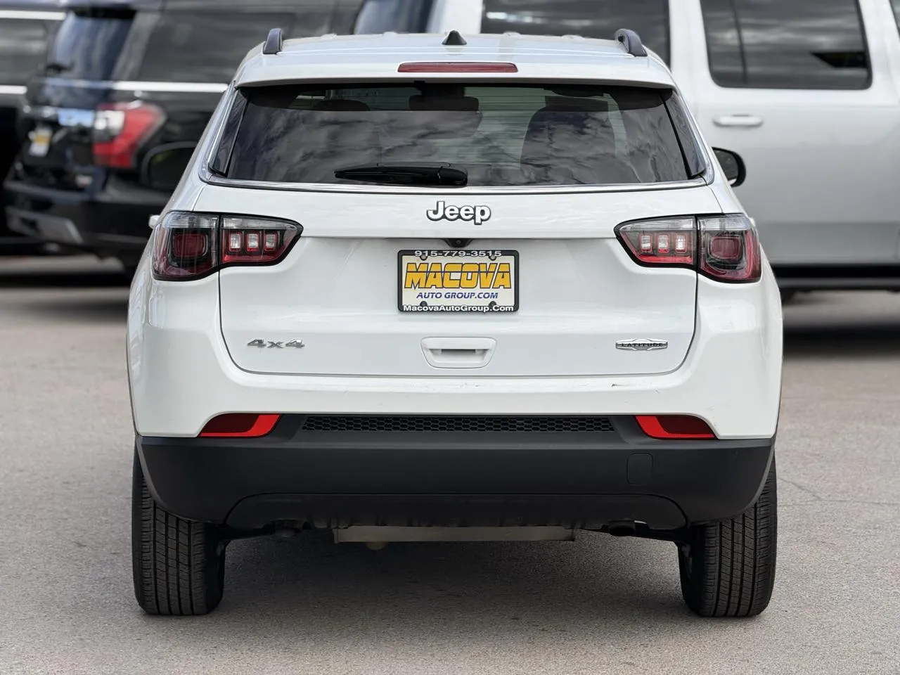 Jeep Compass photo 6