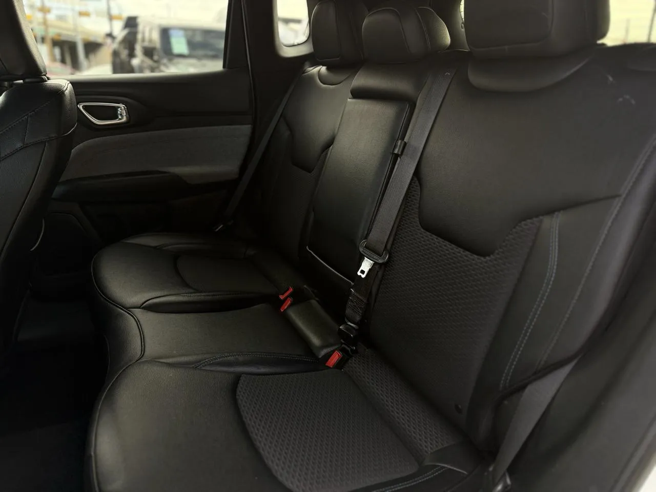 Jeep Compass photo 11