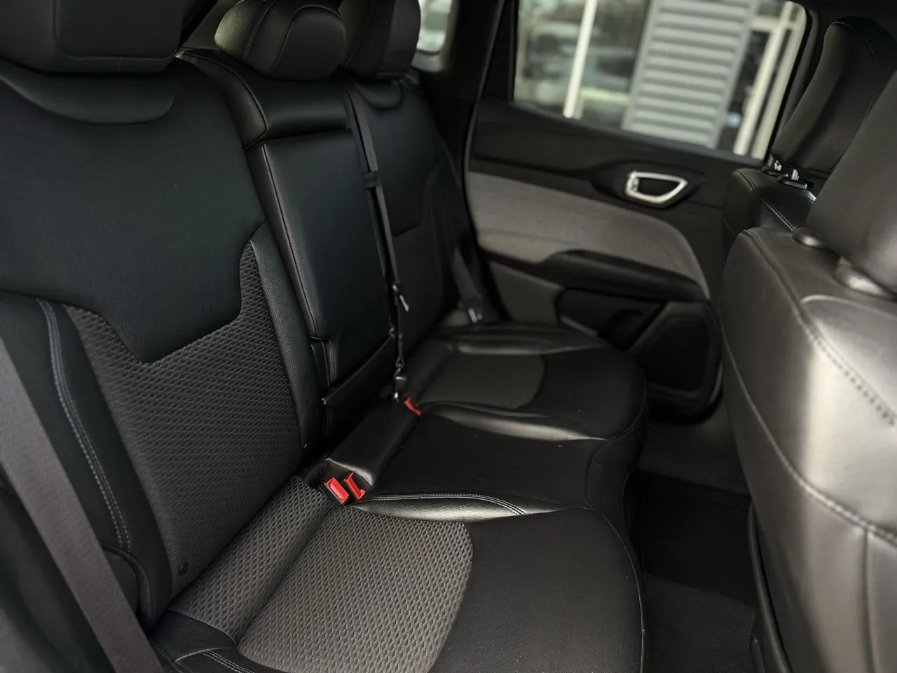 Jeep Compass photo 15