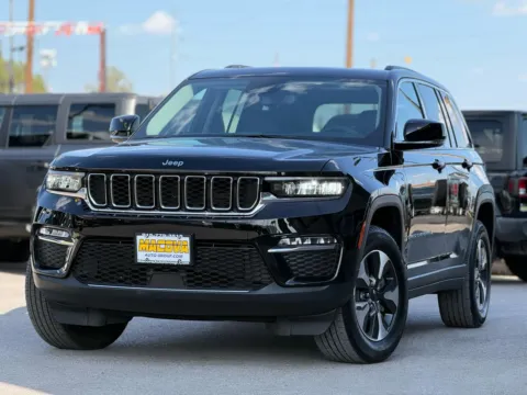 More photos of 2022 Jeep Grand Cherokee 4xe at Macova Auto Group Inc., TX