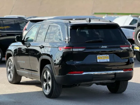 More photos of 2022 Jeep Grand Cherokee 4xe at Macova Auto Group Inc., TX