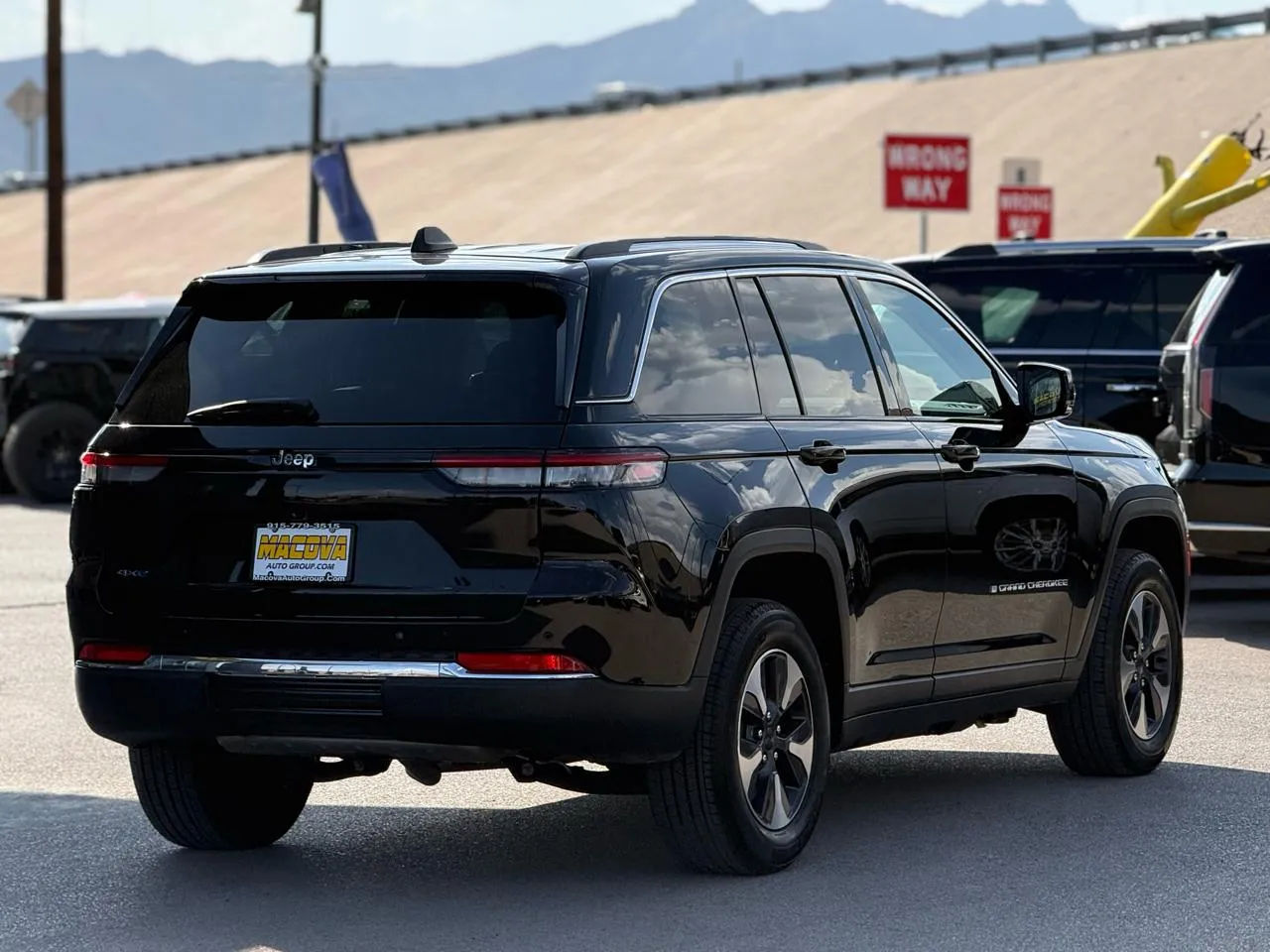 Jeep Grand Cherokee photo 7