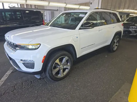 White 2023 Jeep Grand Cherokee 4xe for sale in El Paso, TX