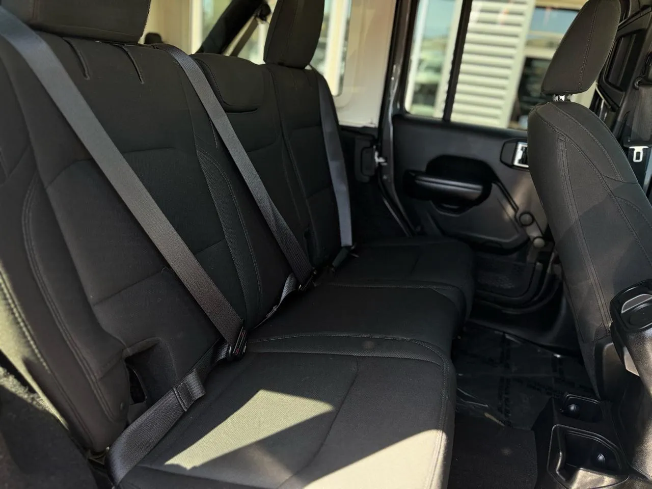Jeep Wrangler photo 15