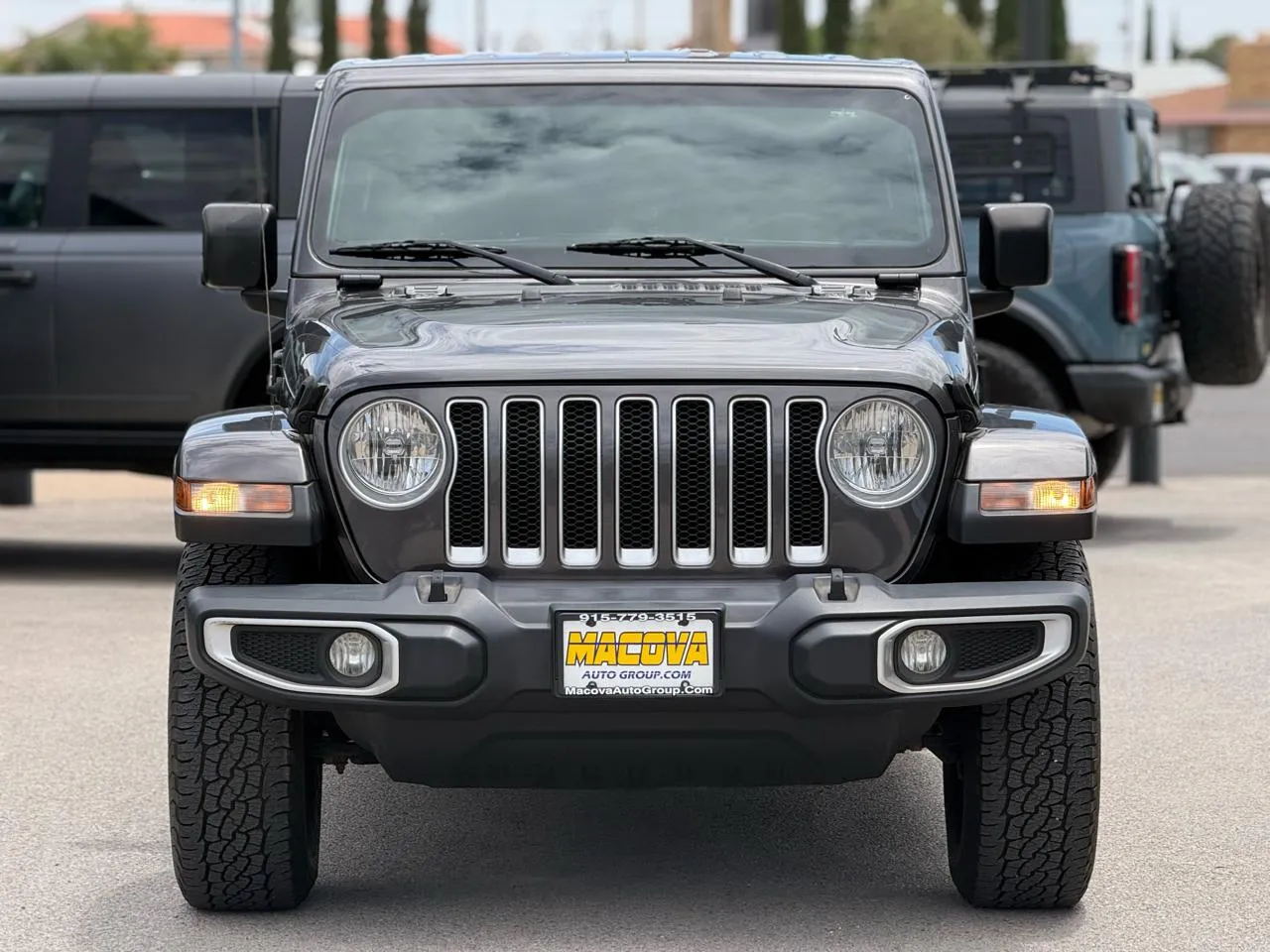 Jeep Wrangler photo 3