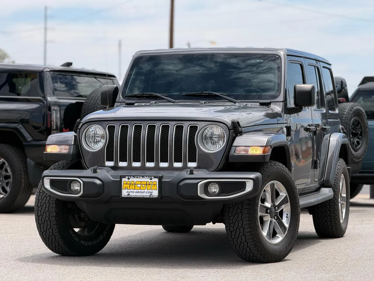 Jeep Wrangler photo 4
