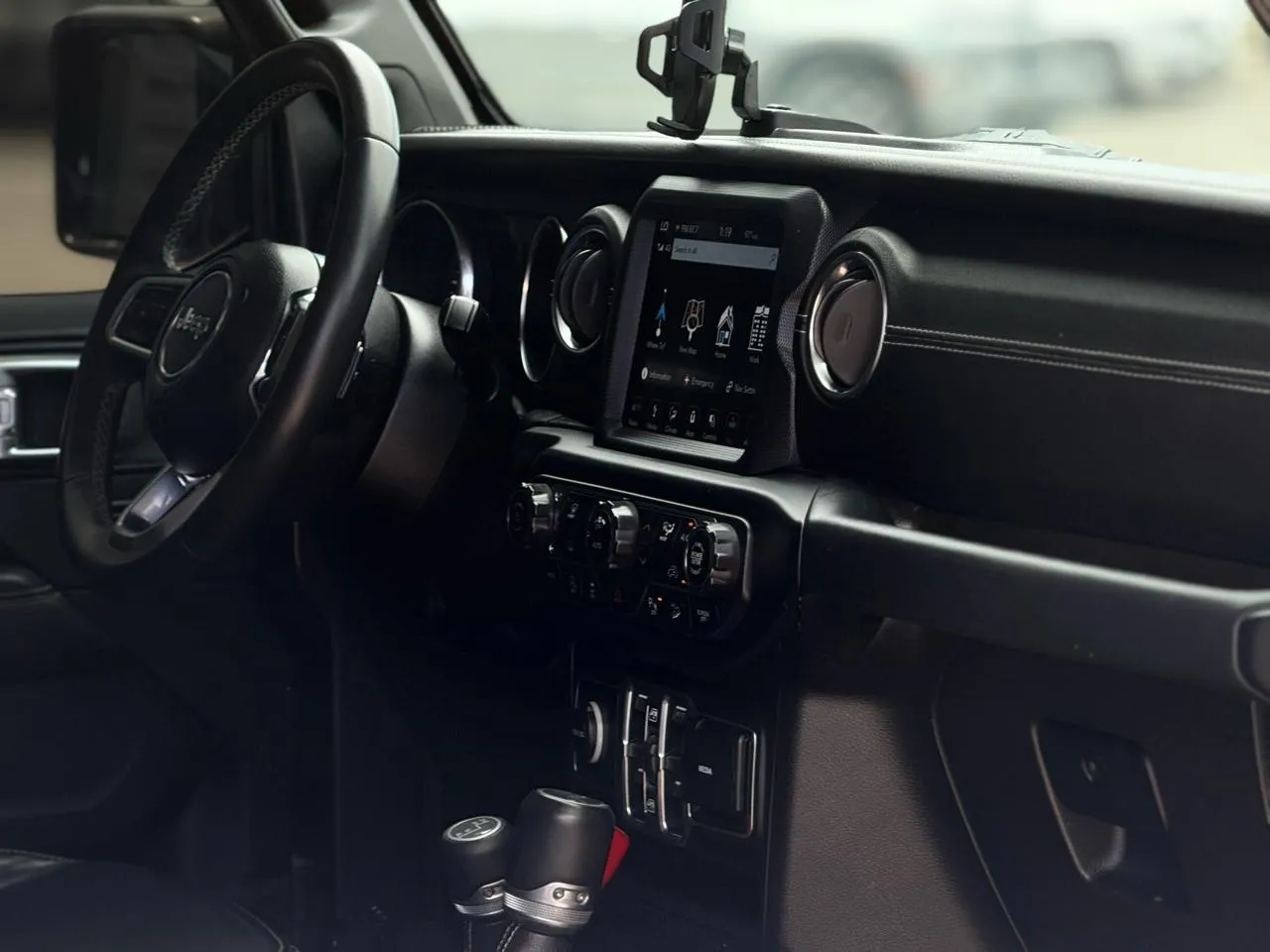 Jeep Wrangler photo 13
