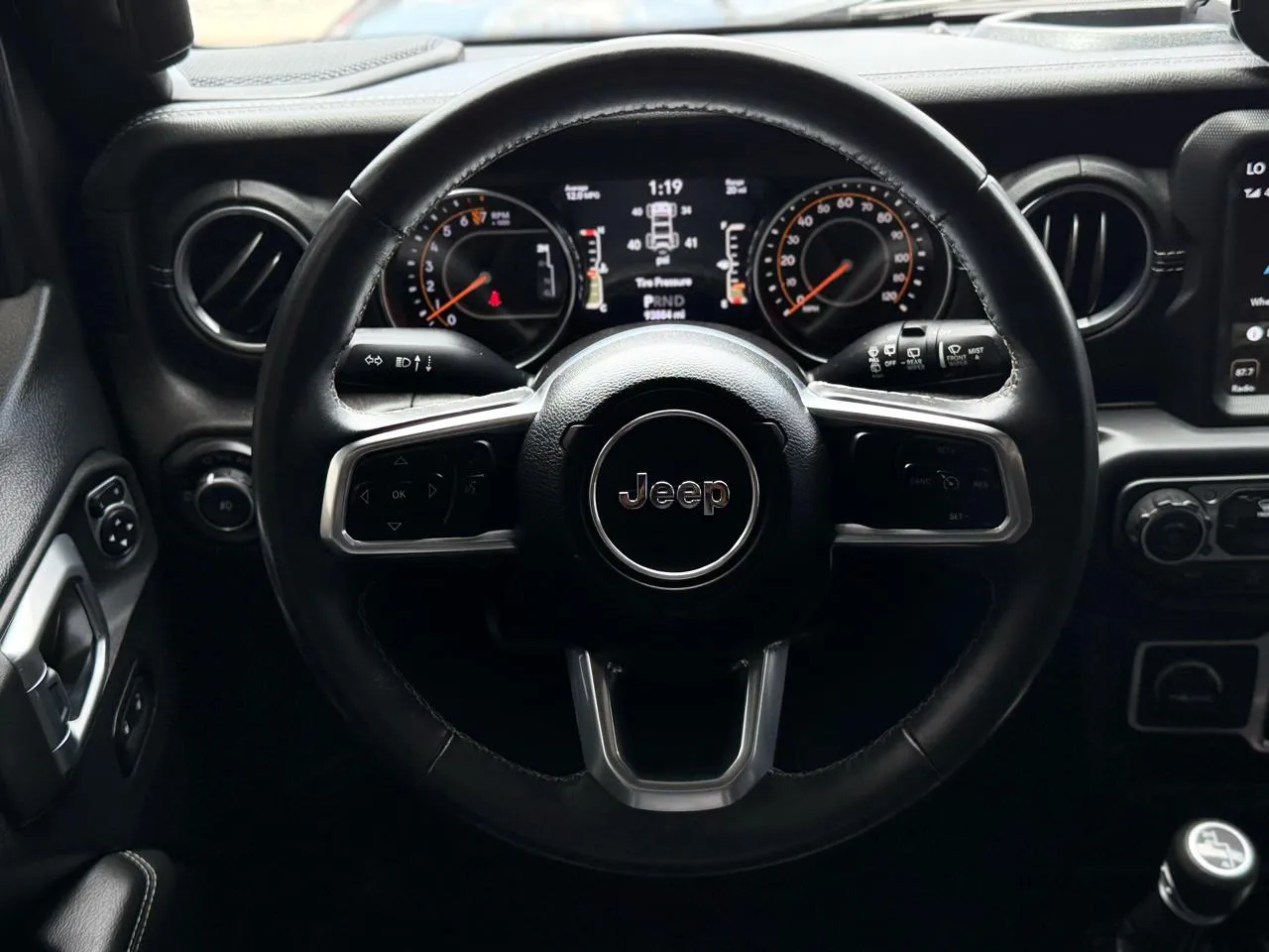 Jeep Wrangler photo 18