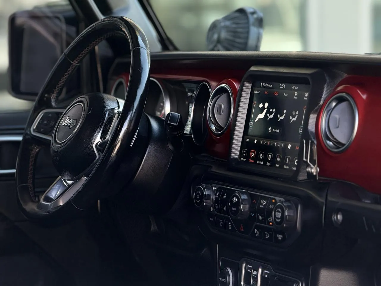 Jeep Wrangler photo 13
