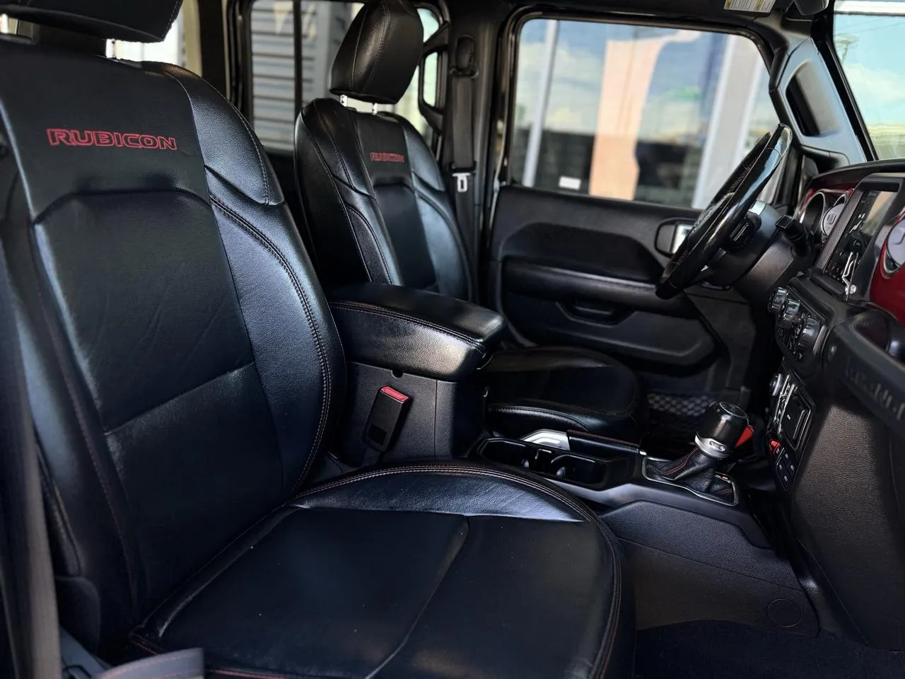 Jeep Wrangler photo 15