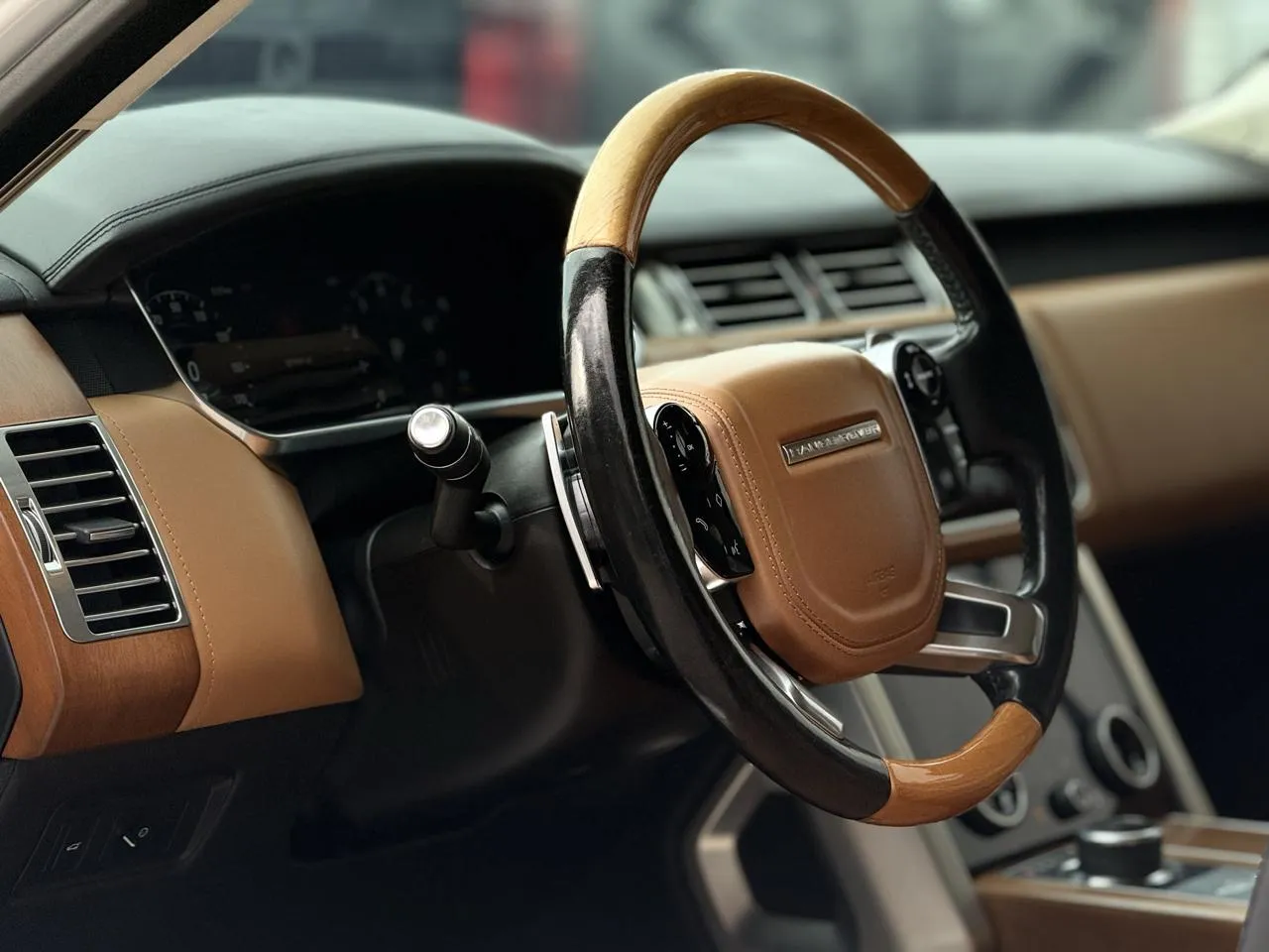 Land Rover Range Rover photo 8