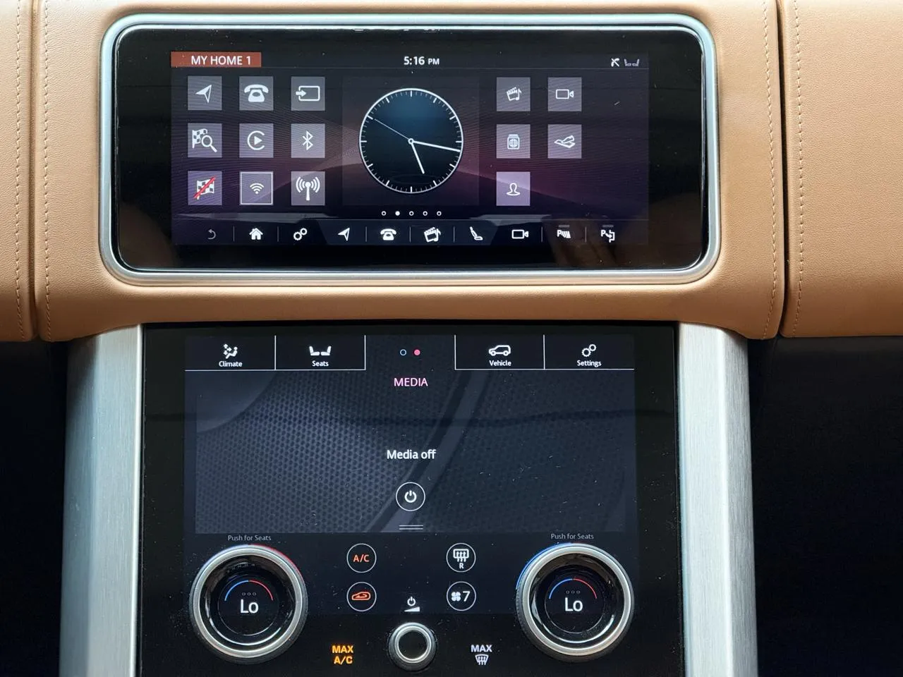 Land Rover Range Rover photo 16