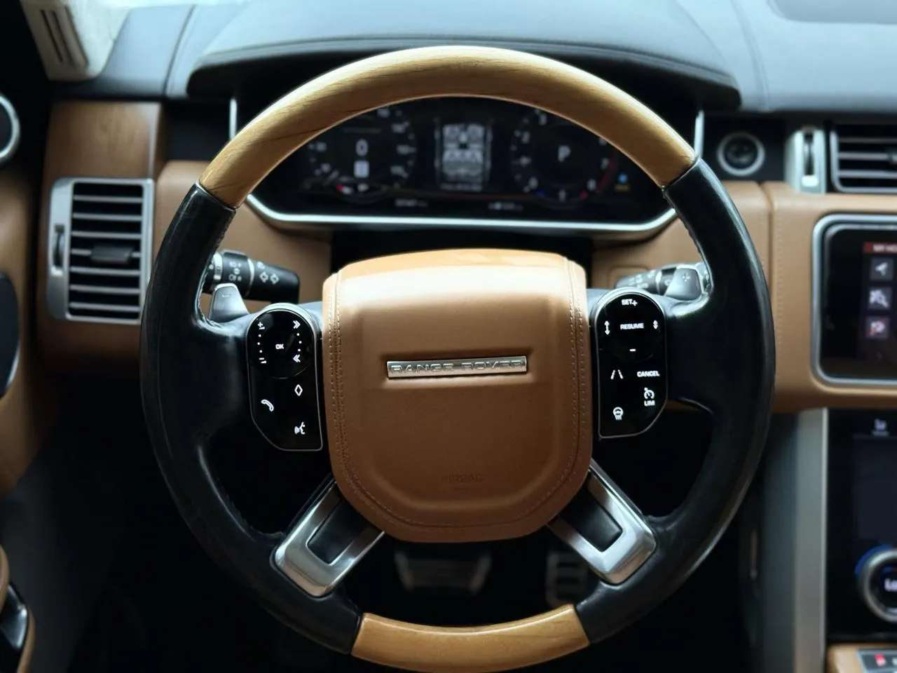 Land Rover Range Rover photo 17