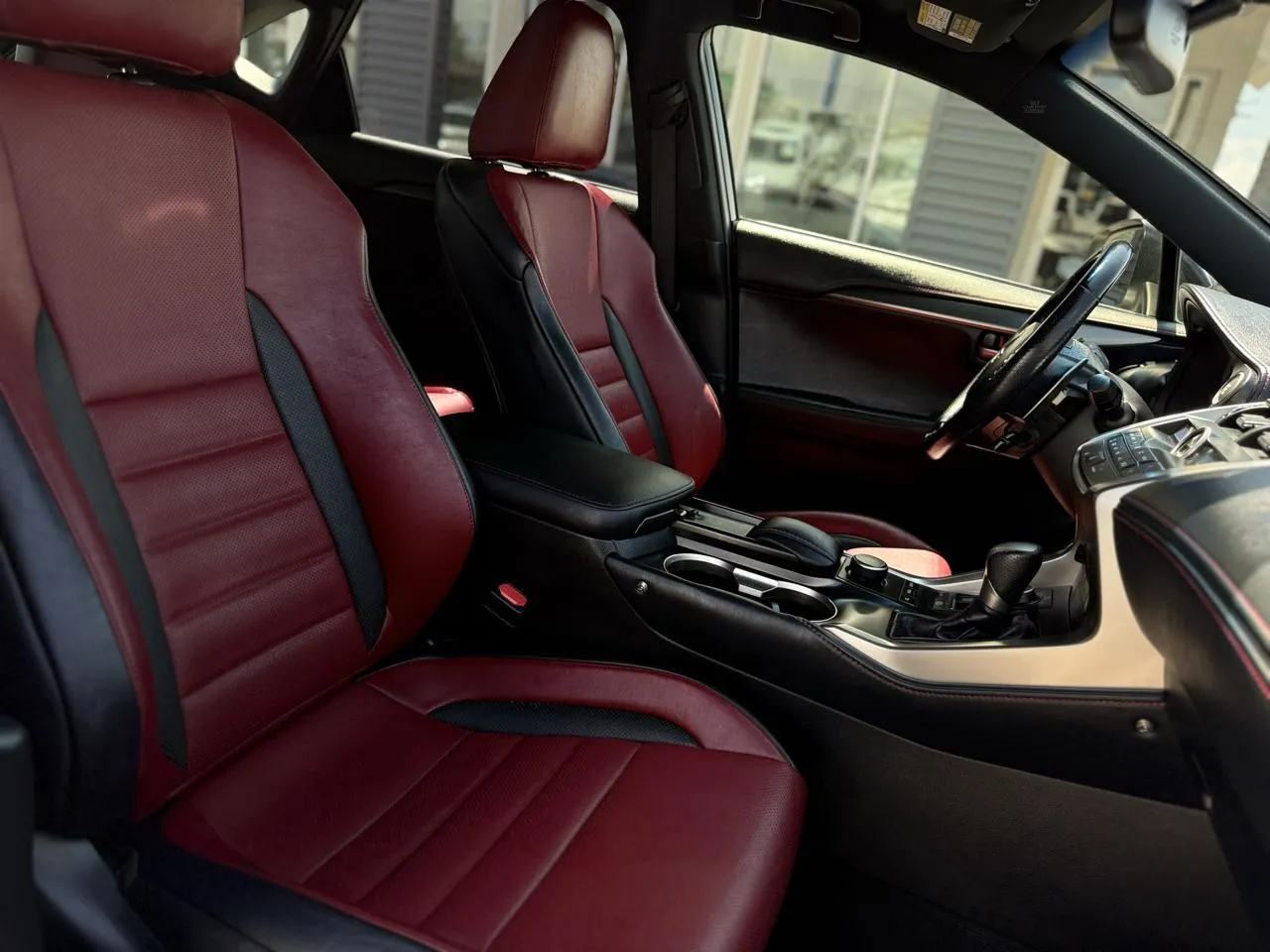 Lexus NX photo 13