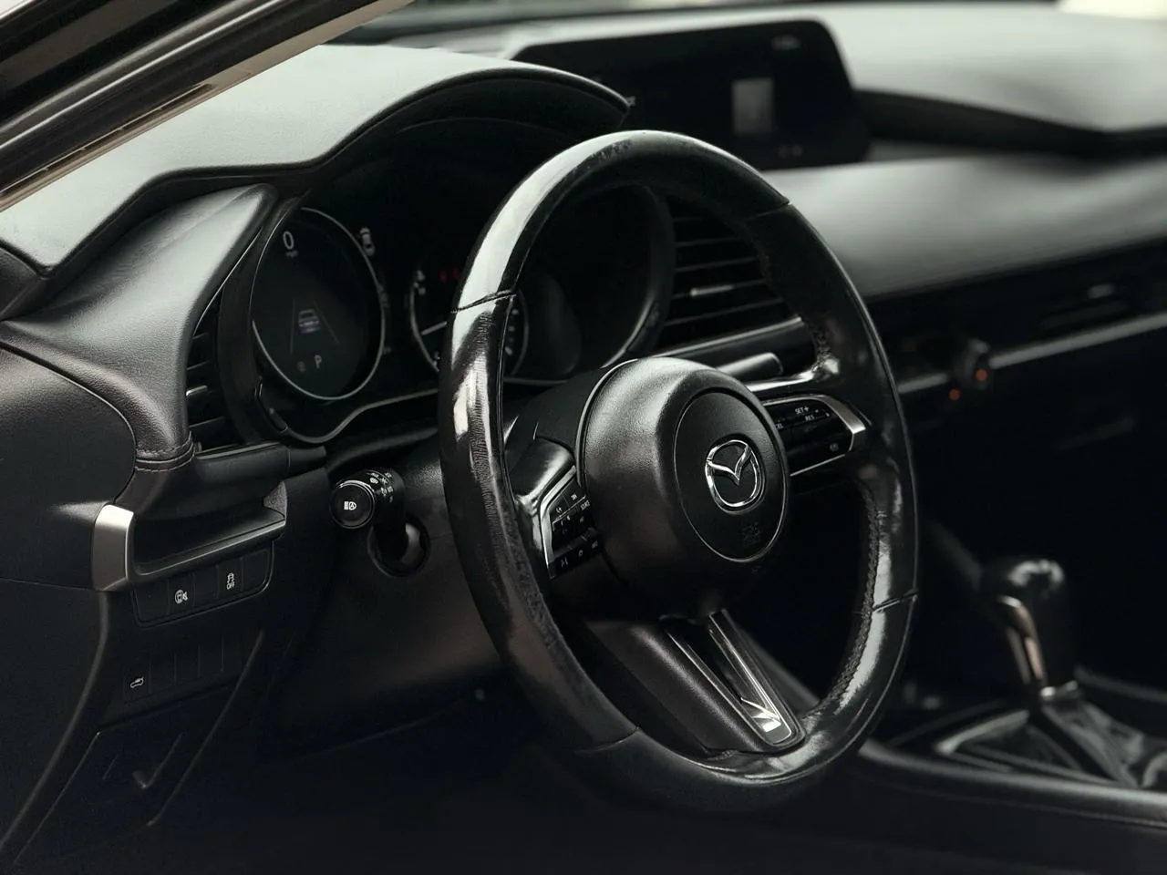 Mazda Mazda3 photo 8