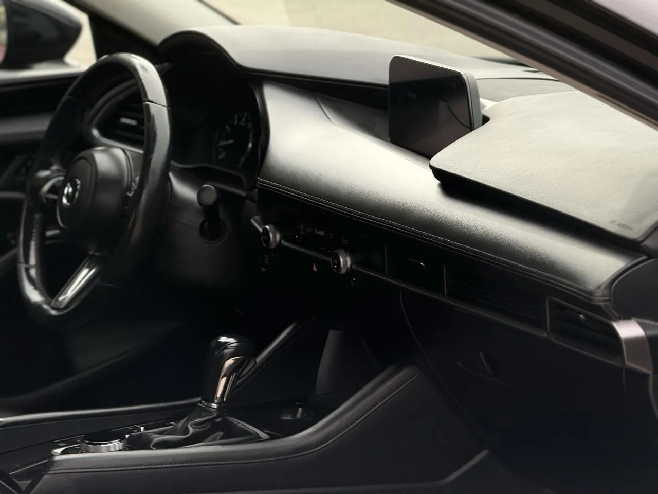 Mazda Mazda3 photo 12