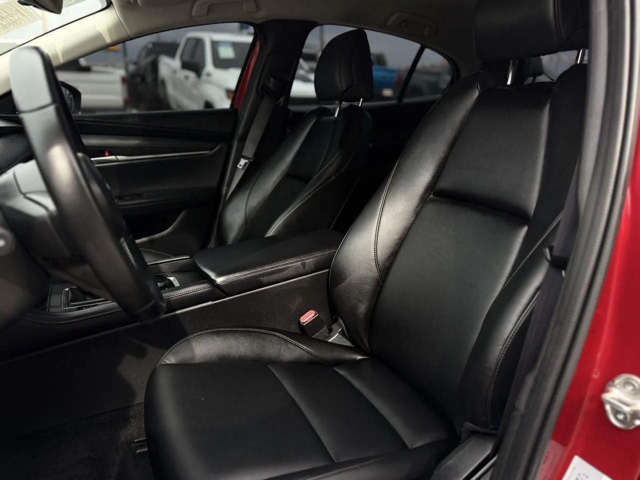Mazda Mazda3 photo 9