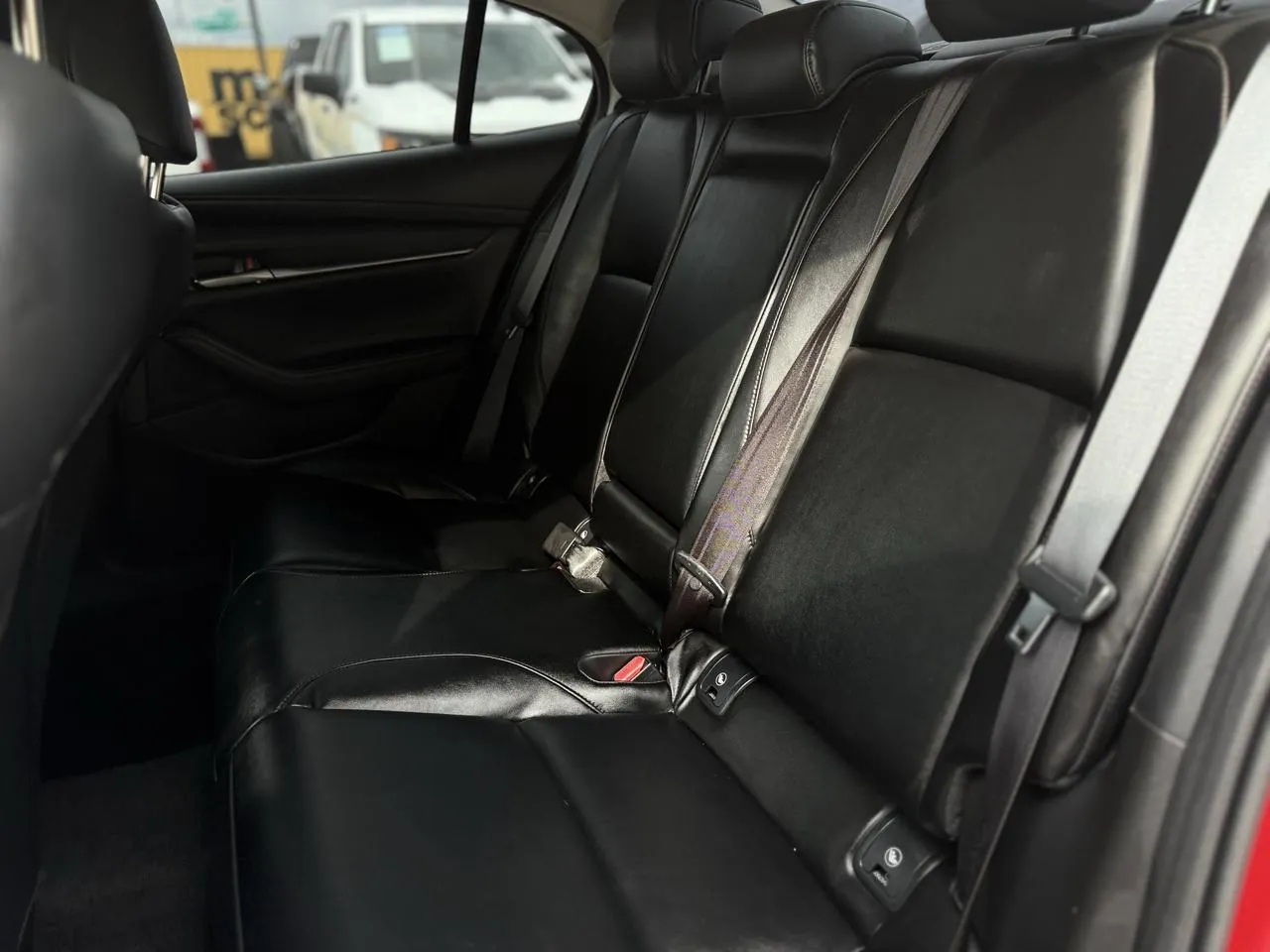 Mazda Mazda3 photo 10