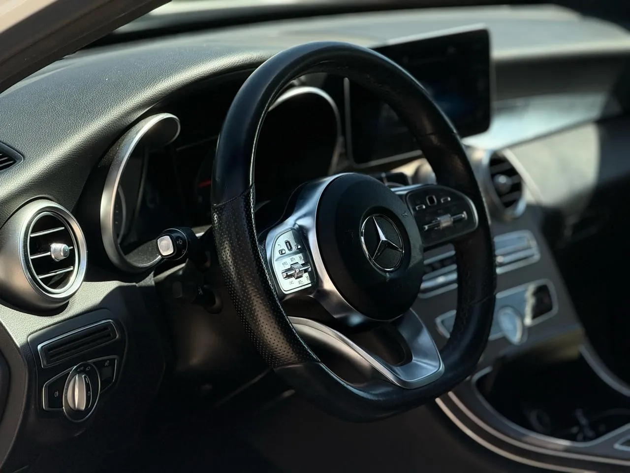 Mercedes-Benz C-Class photo 7