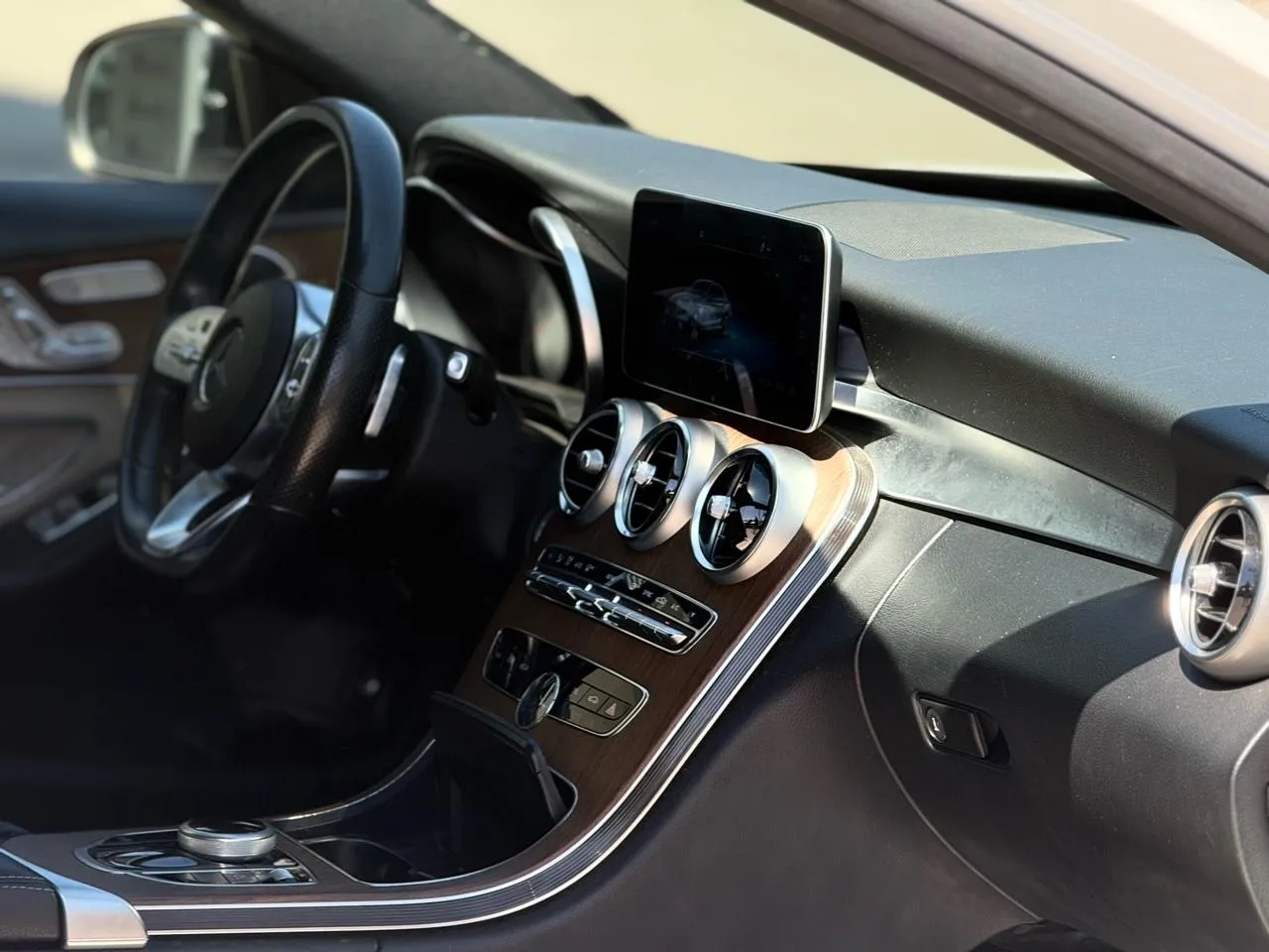 Mercedes-Benz C-Class photo 11