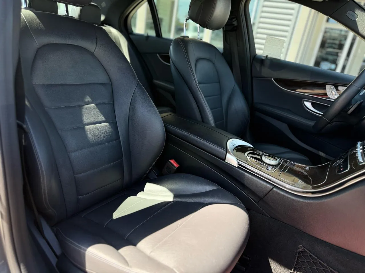 Mercedes-Benz C-Class photo 14