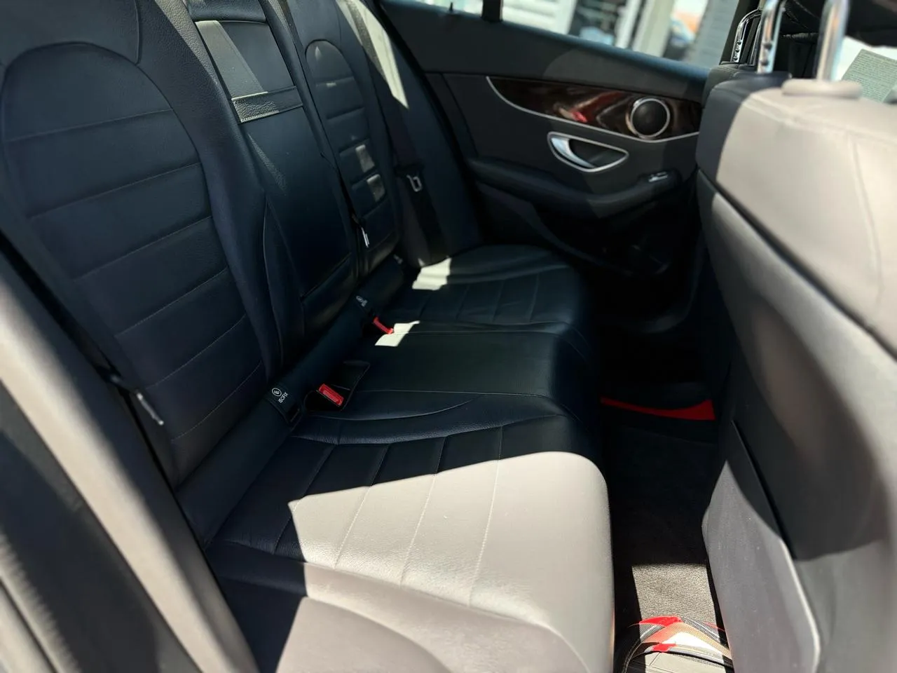 Mercedes-Benz C-Class photo 15
