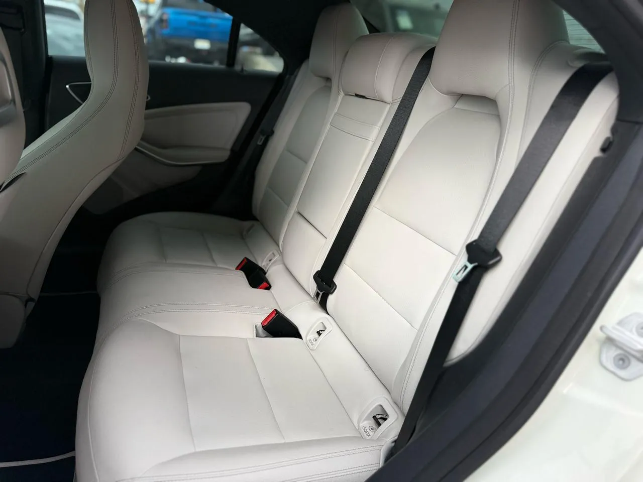 Mercedes-Benz CLA photo 11