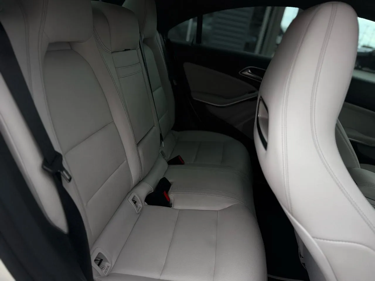 Mercedes-Benz CLA photo 15