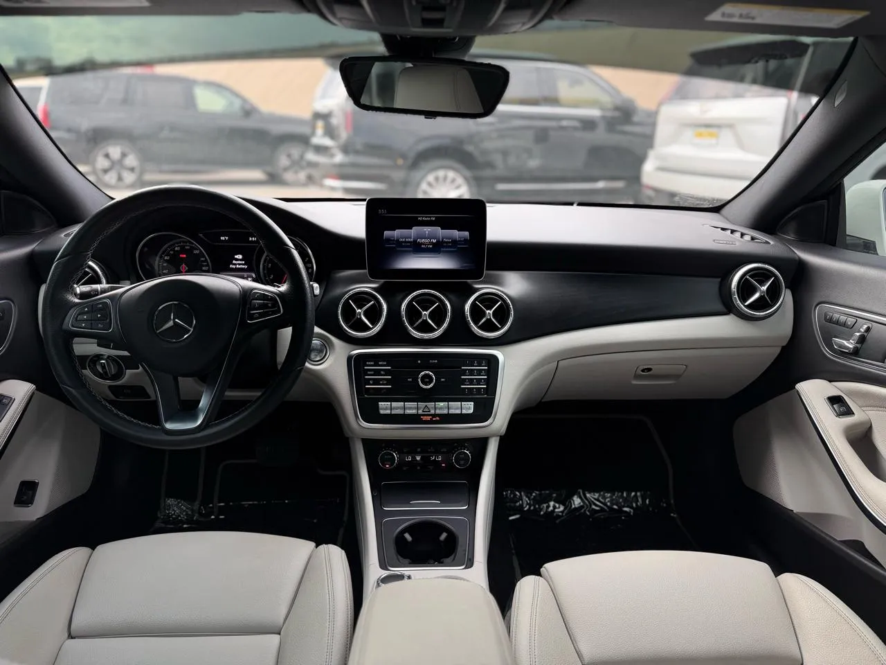 Mercedes-Benz CLA photo 16