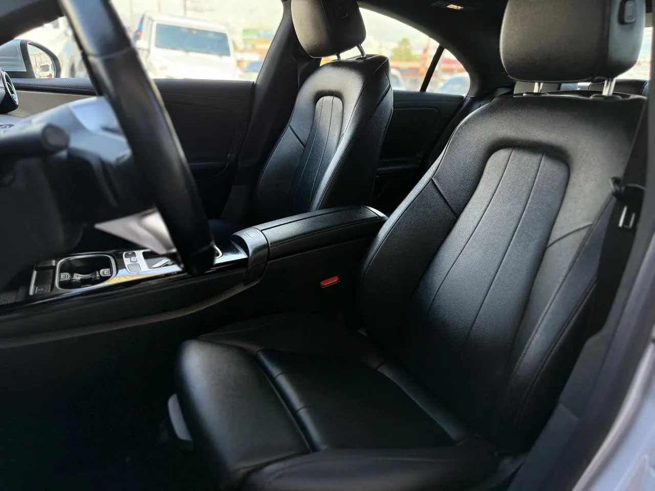 Mercedes-Benz CLA photo 9