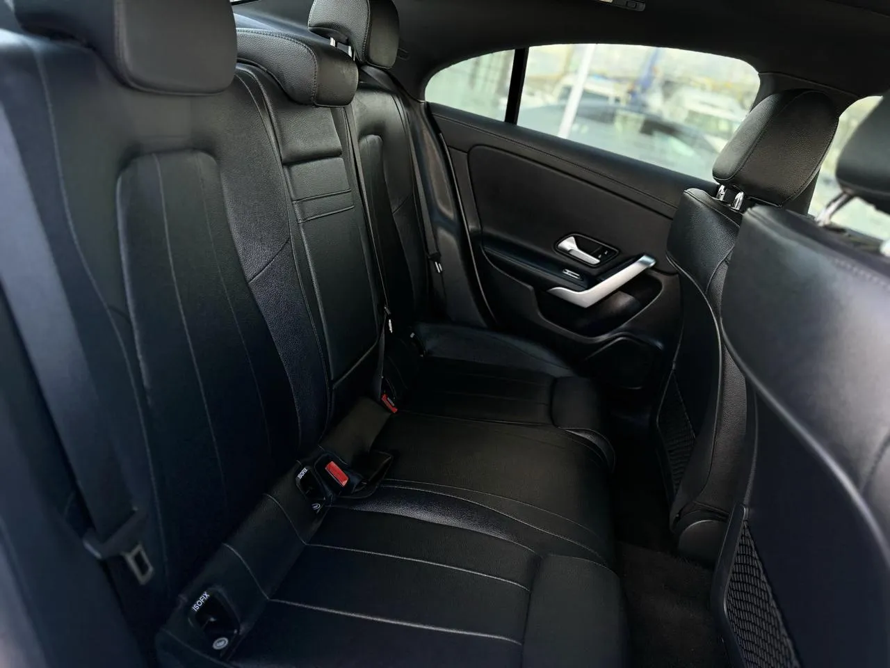 Mercedes-Benz CLA photo 14