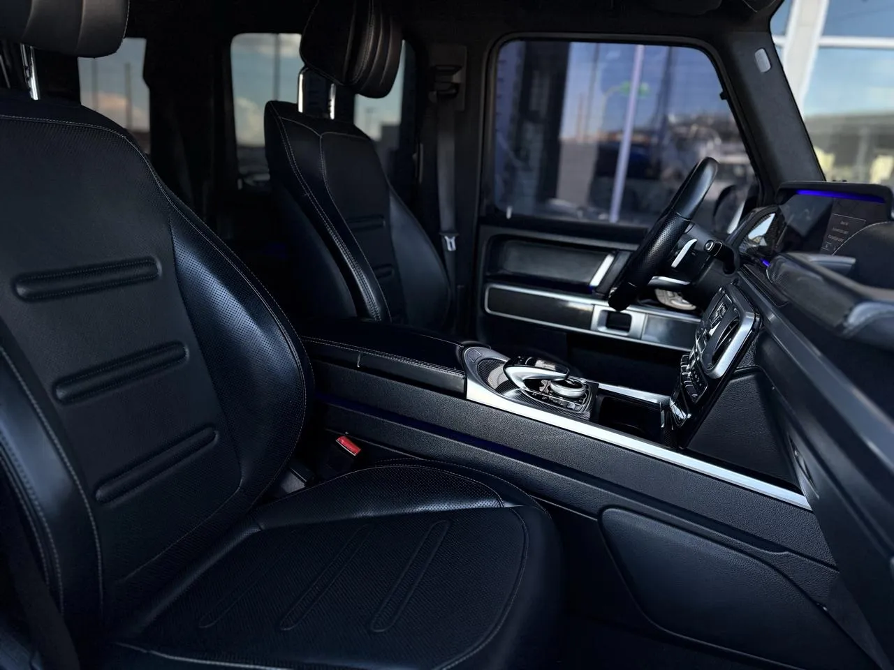 Mercedes-Benz G-Class photo 13