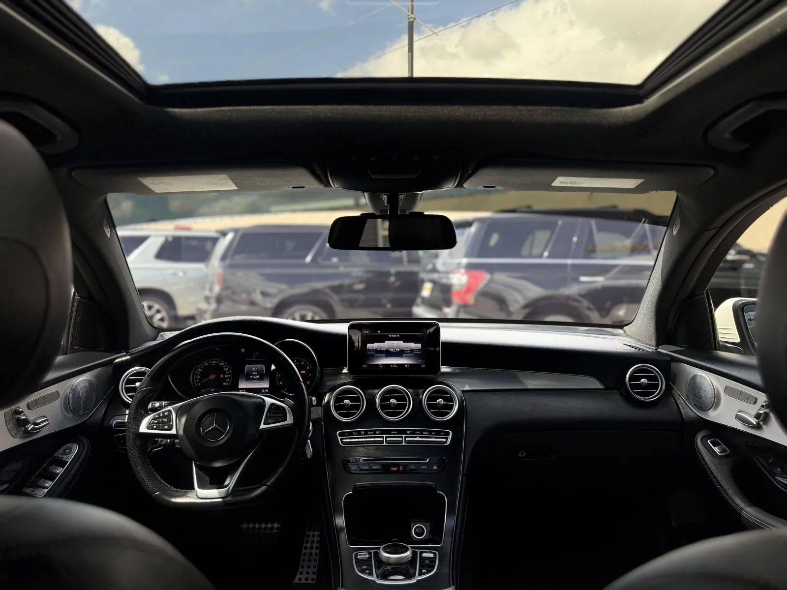 Mercedes-Benz GLC photo 19