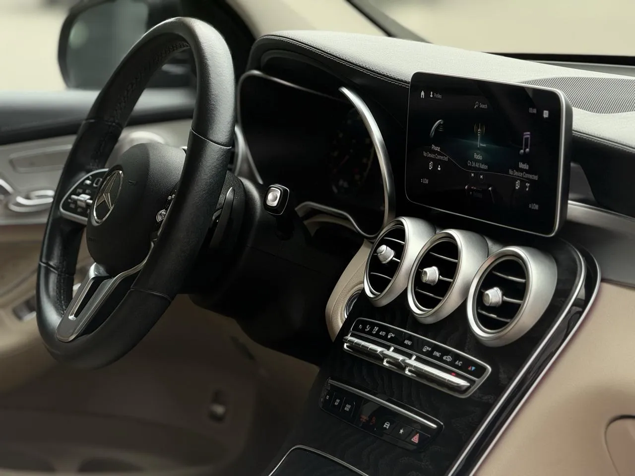Mercedes-Benz GLC photo 11