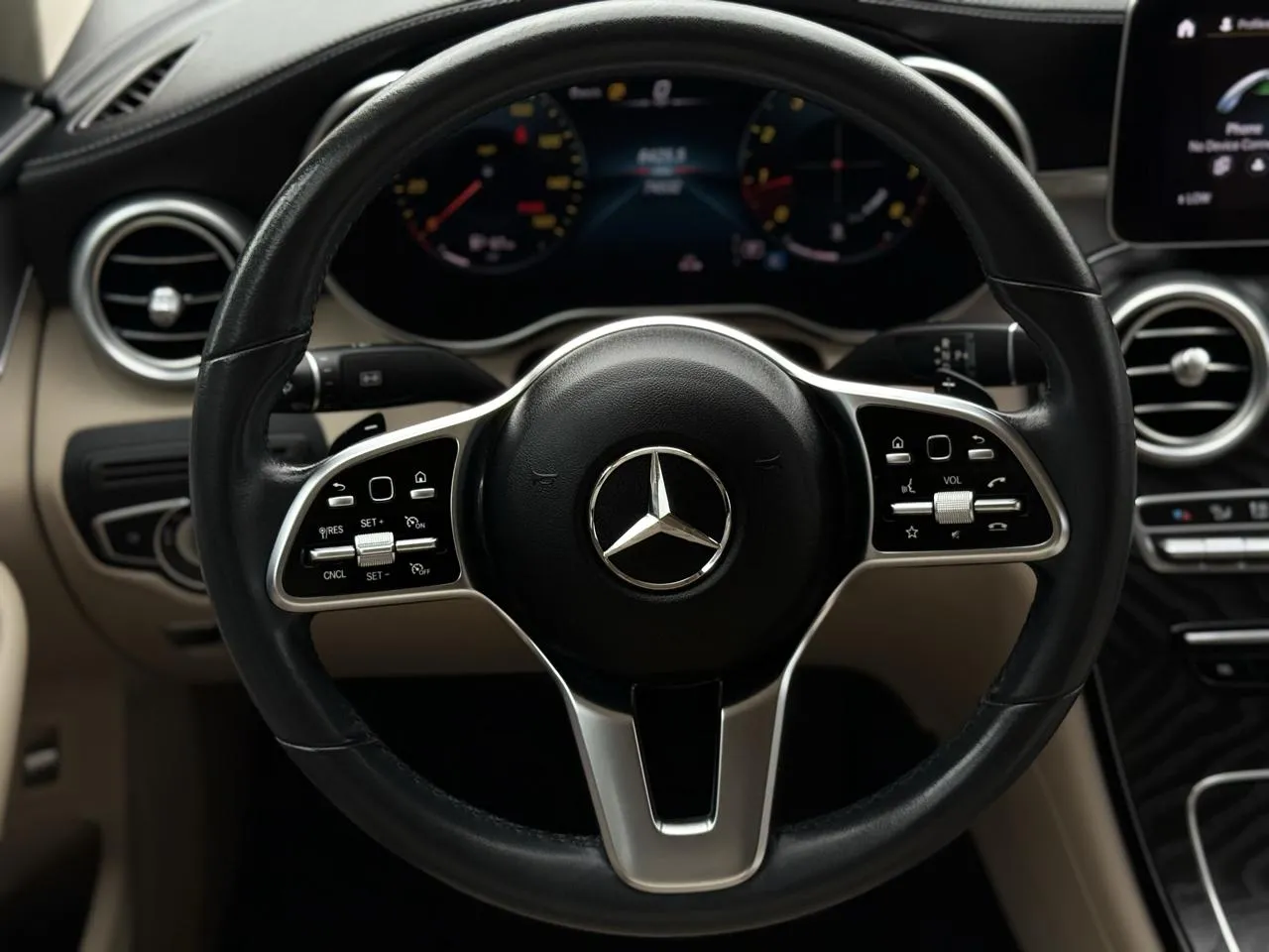 Mercedes-Benz GLC photo 16